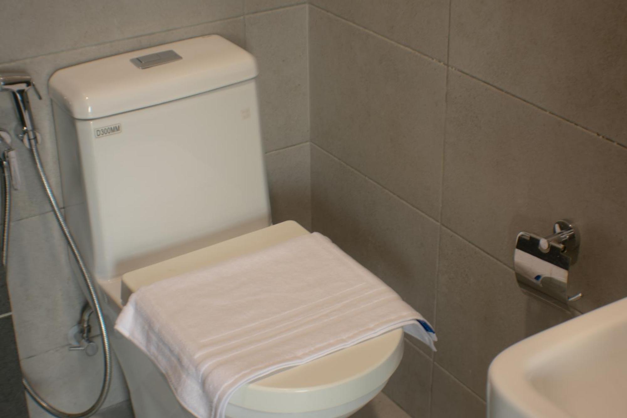 Prime Comfort Seaview With Netflix And Water Filter Near Georgetown Jelutong